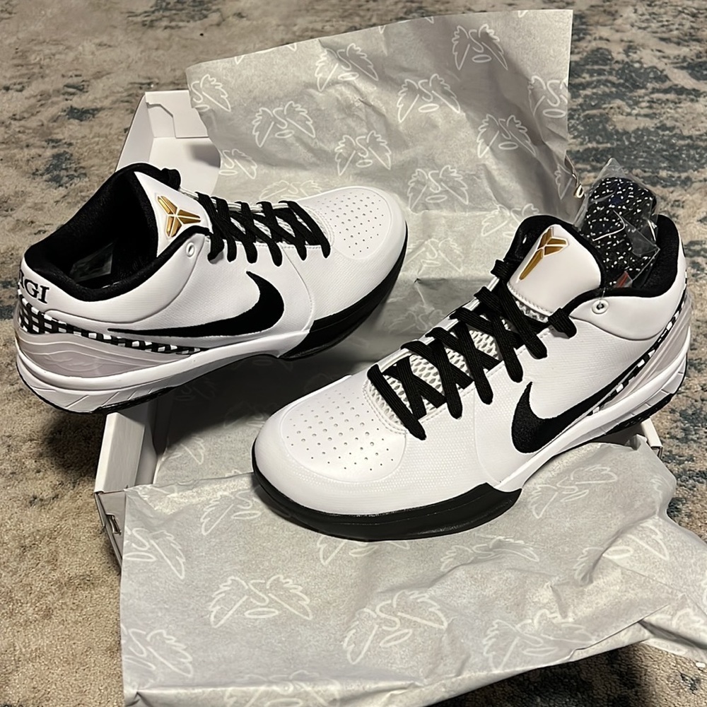 KOBE 4 Protro Mambacita size 9W - Picture 1 of 10